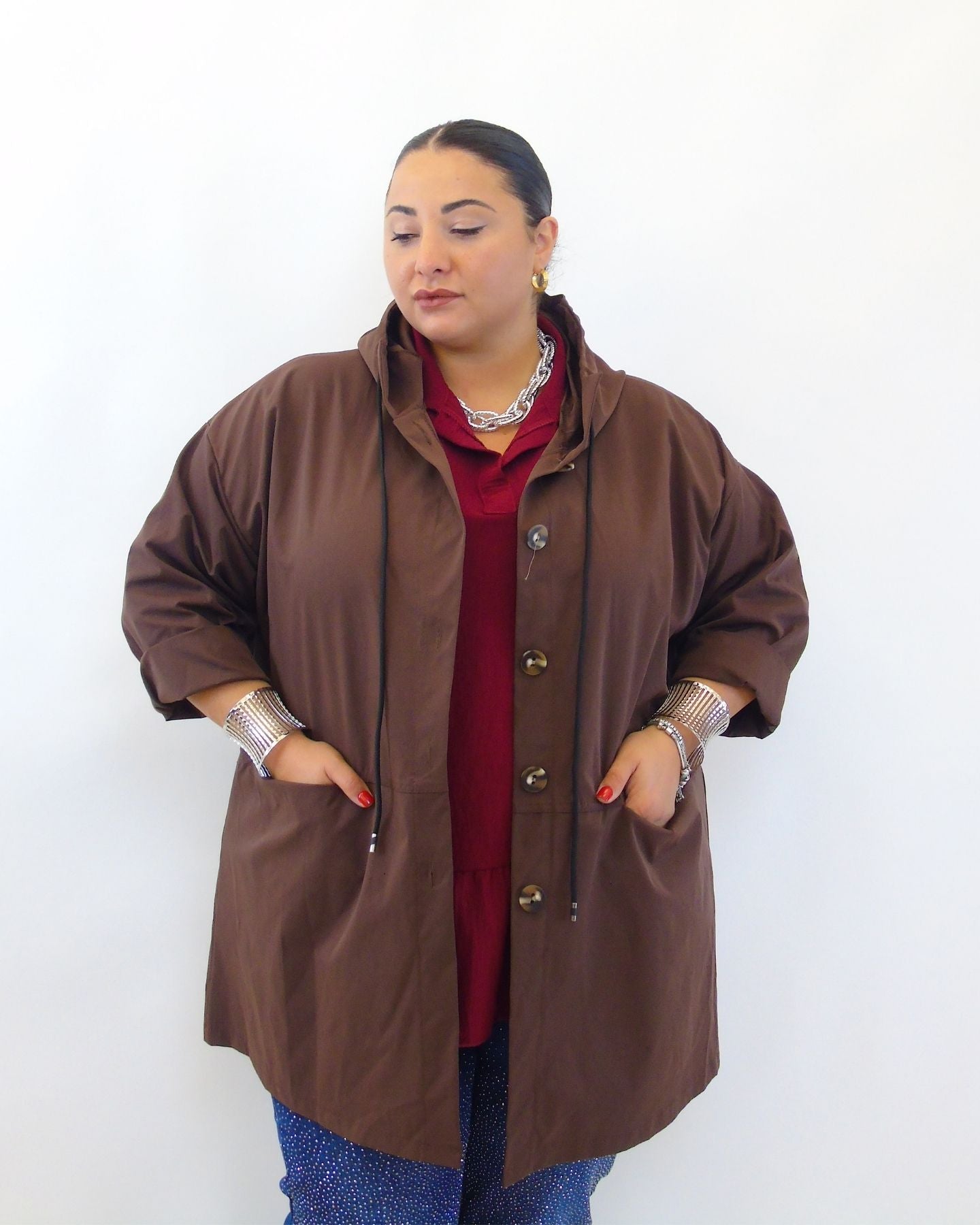 Impermeabile con bottoni 25370