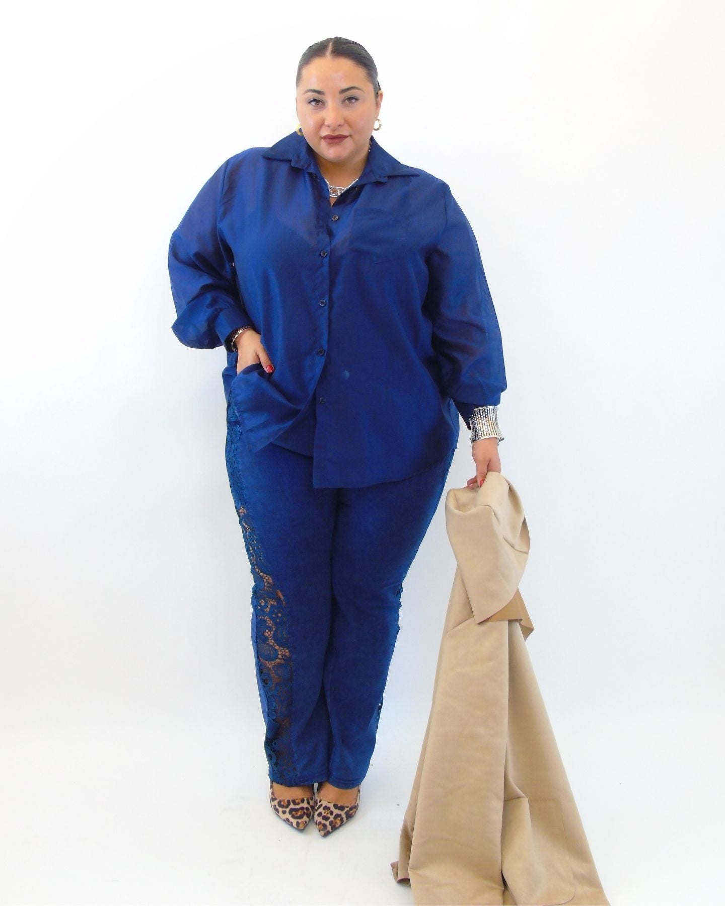 Jeans con ricamo 00462