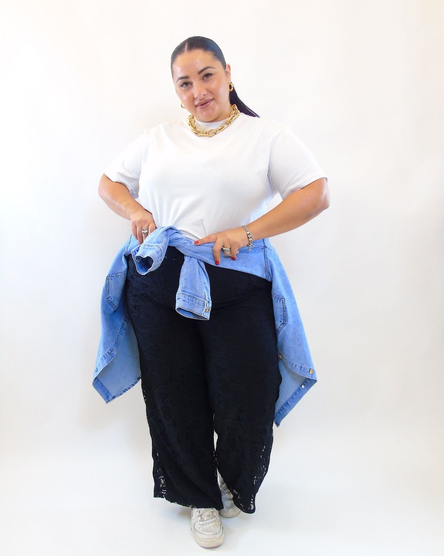 Pantalone con ricamo 7845