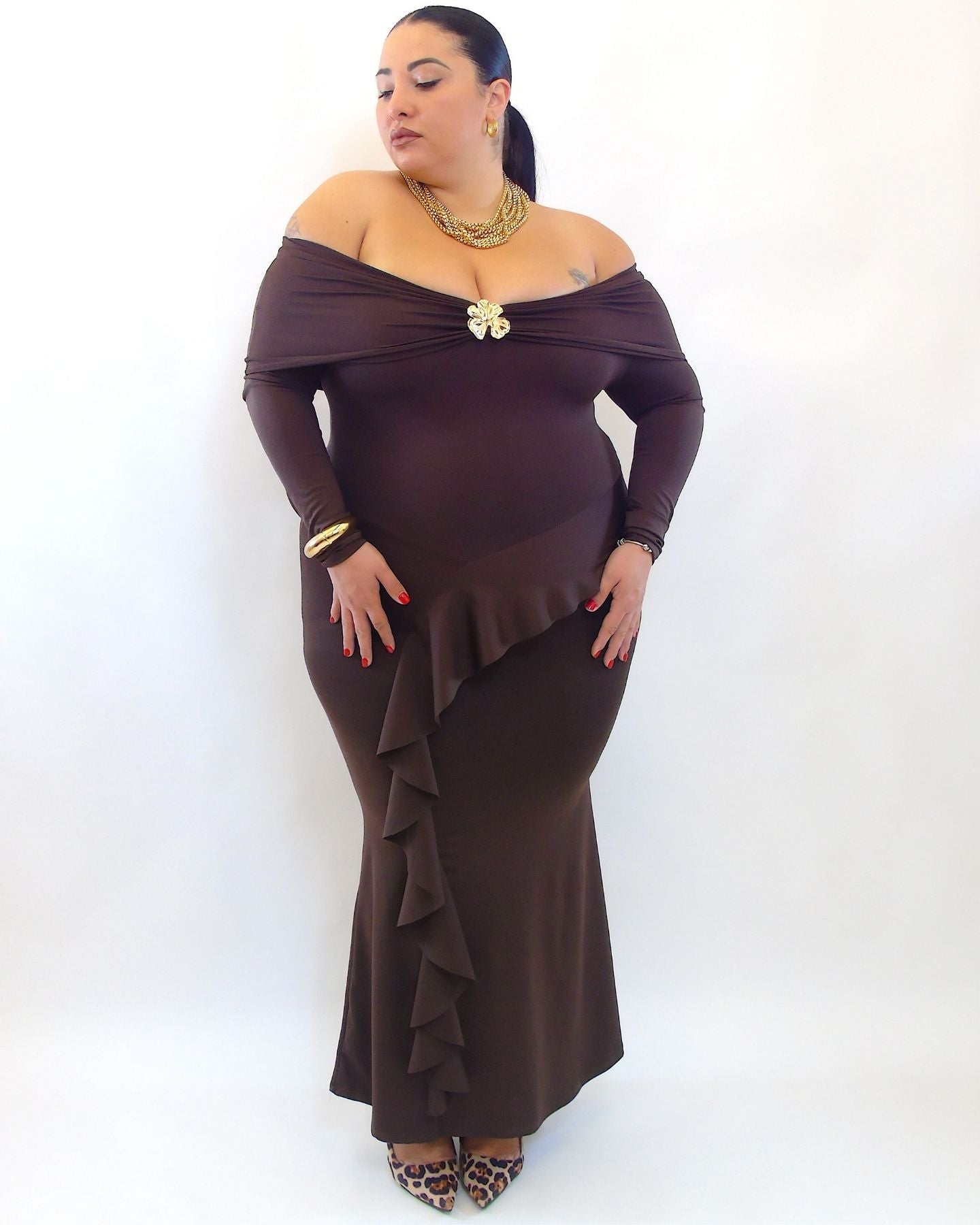 Abito modellante scollo a barca 3502