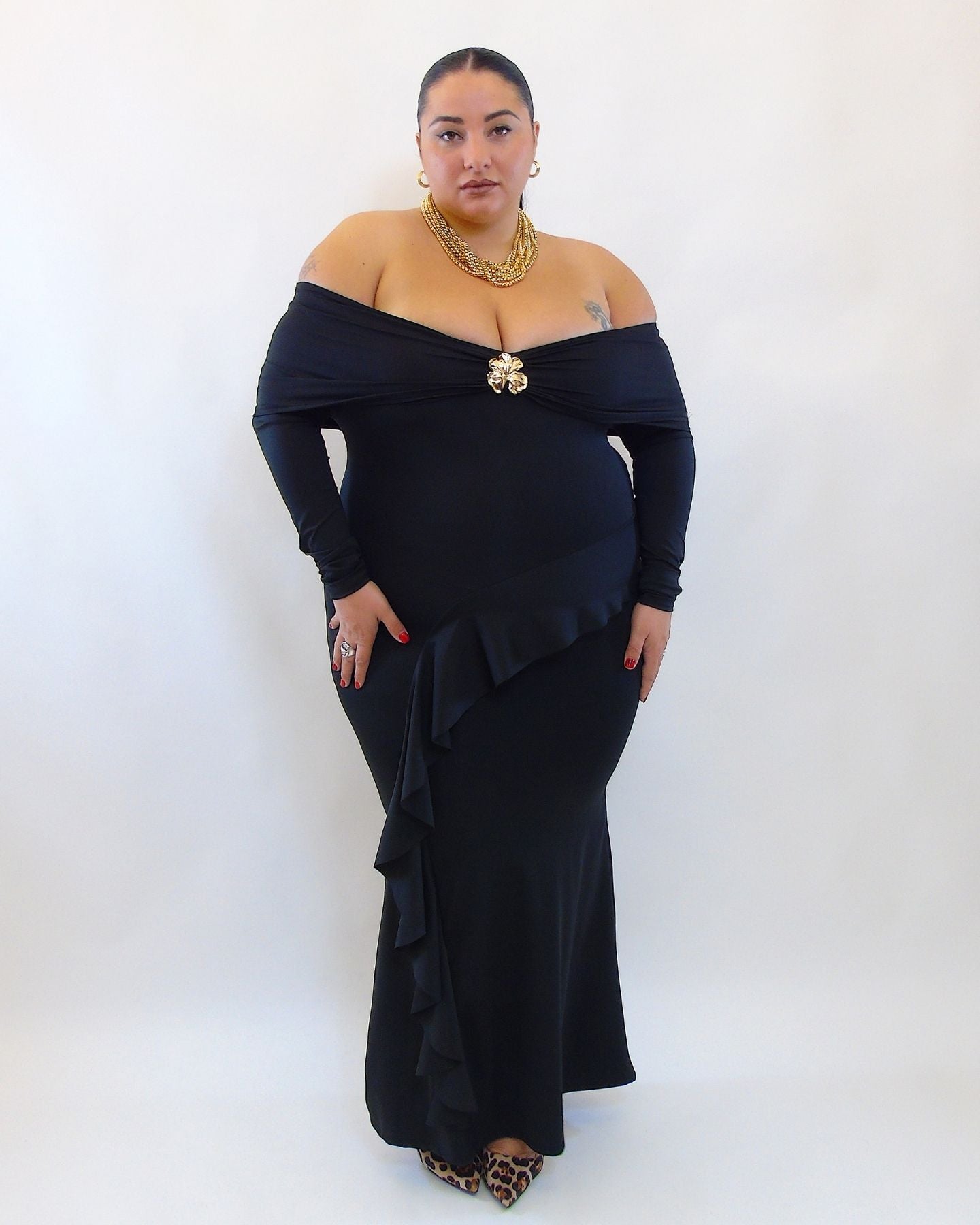 Abito modellante scollo a barca 3502