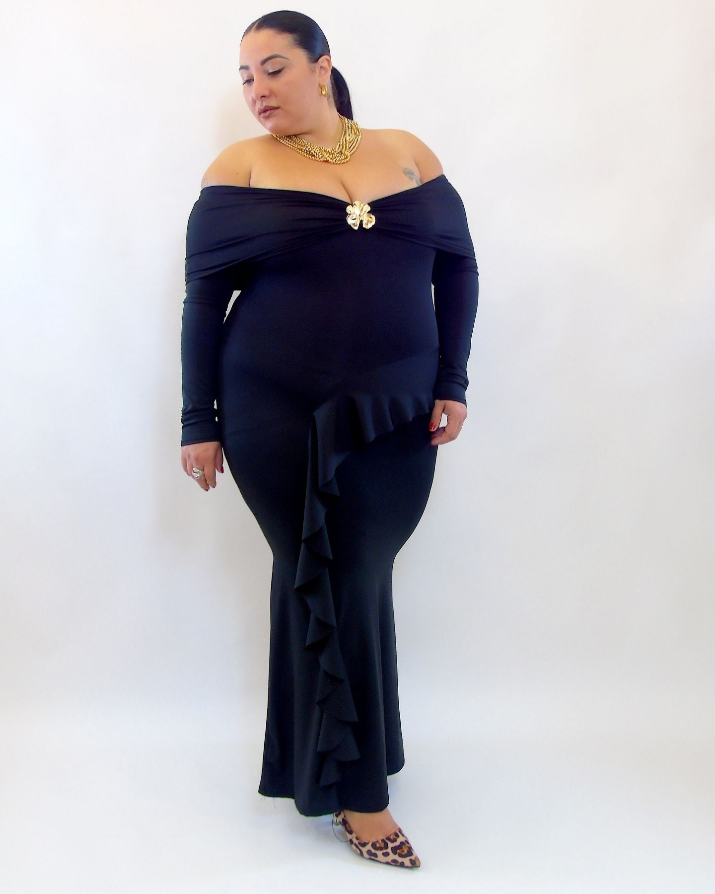 Abito modellante scollo a barca 3502