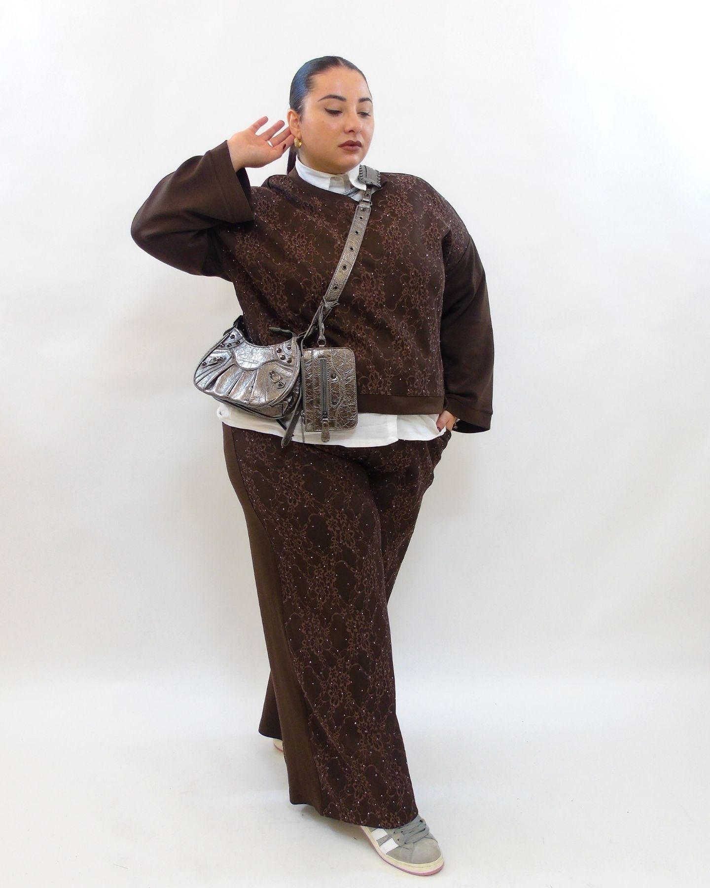 Coordinato con pizzo e brillantini 11331