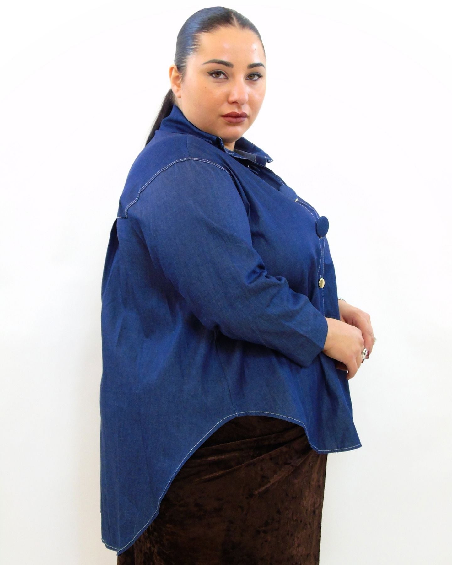 camicia in jeans con bottoni in tessuto 7723