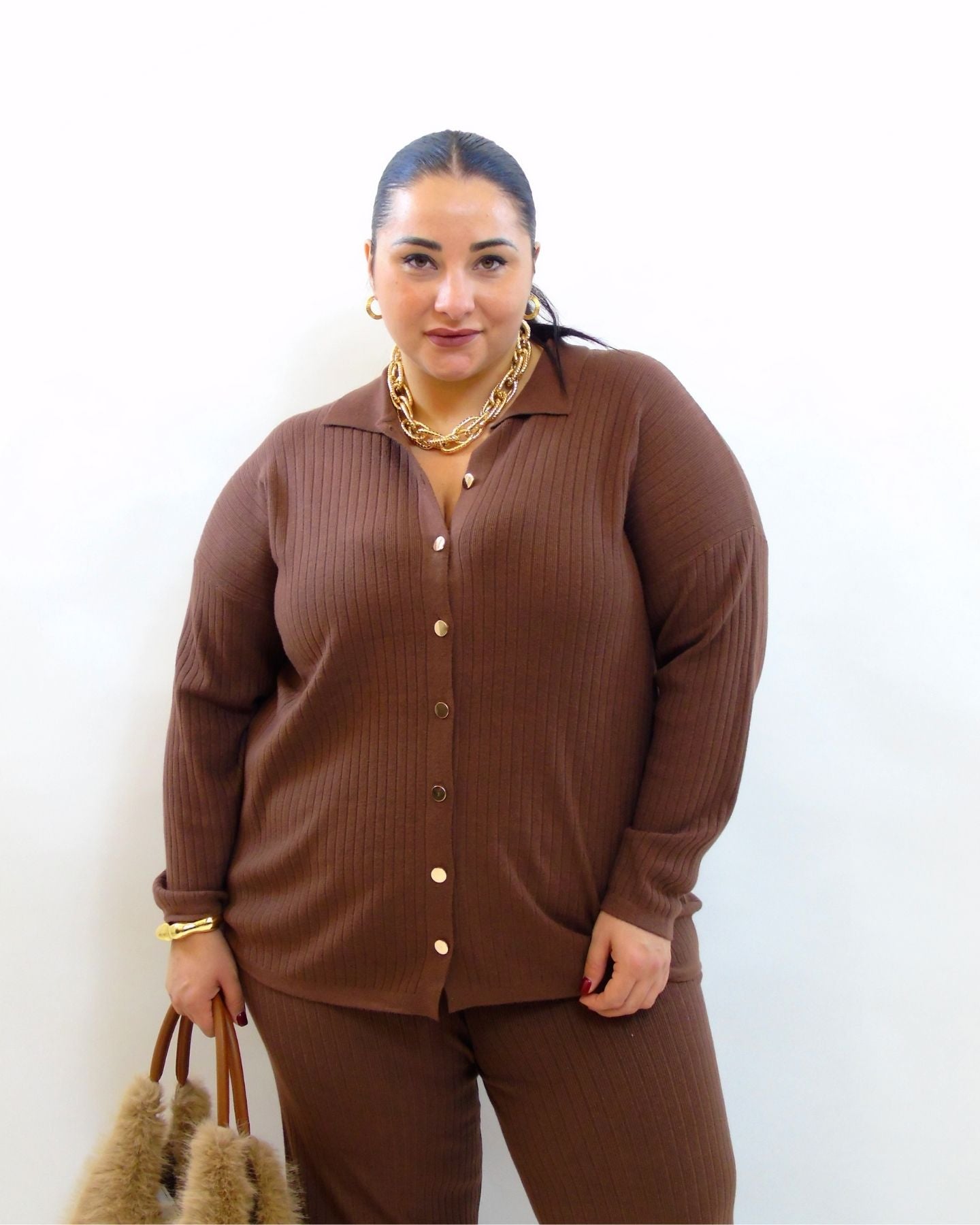 Coordinato con bottoni oro 099