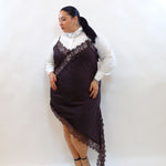 Abito satin e pizzo asimmetrico 7951