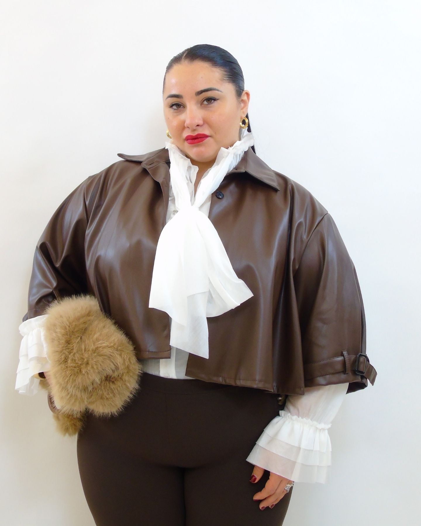 Giubbino in pelle taglio mantella 4572