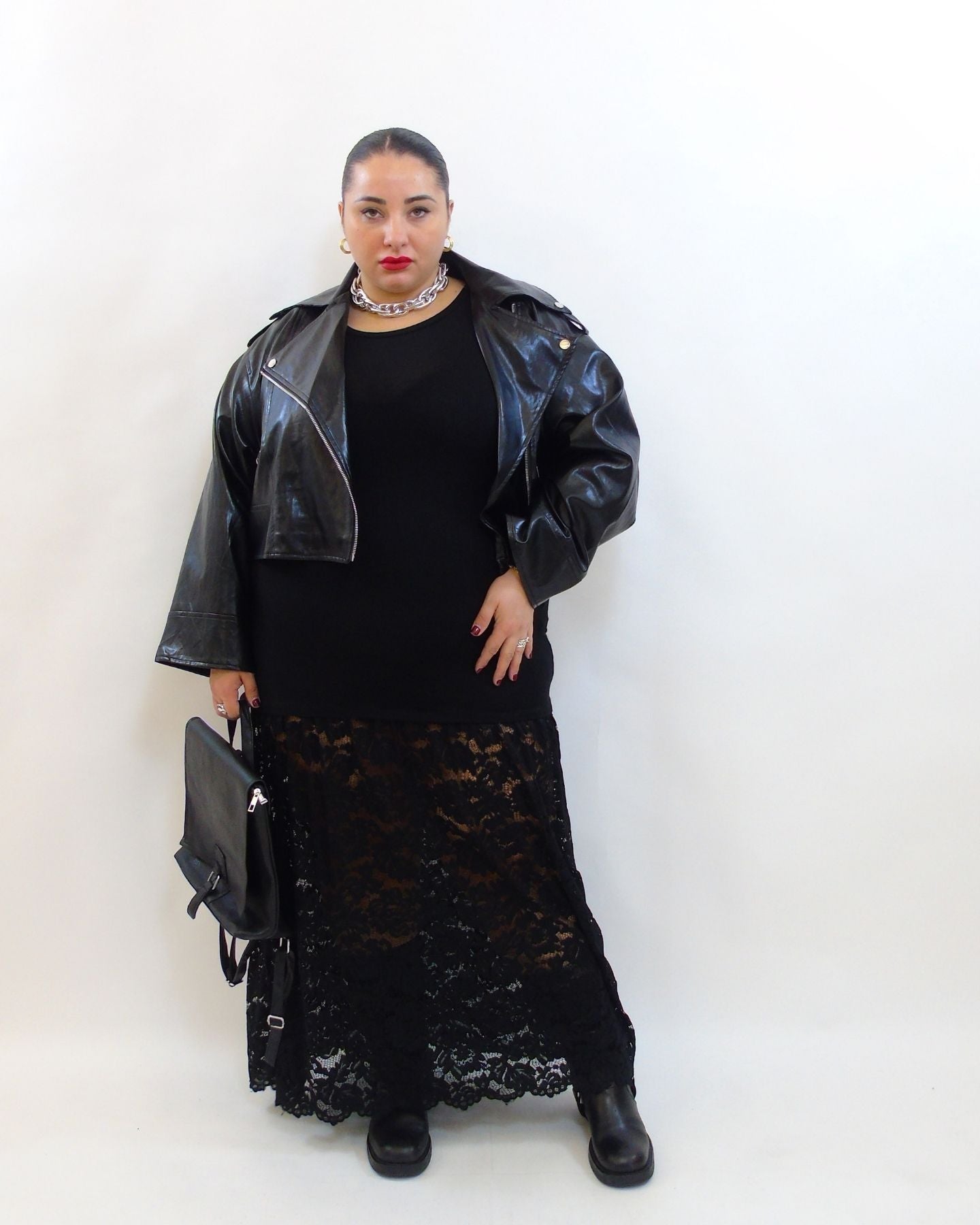 Abito con pizzo sul fondo 5967