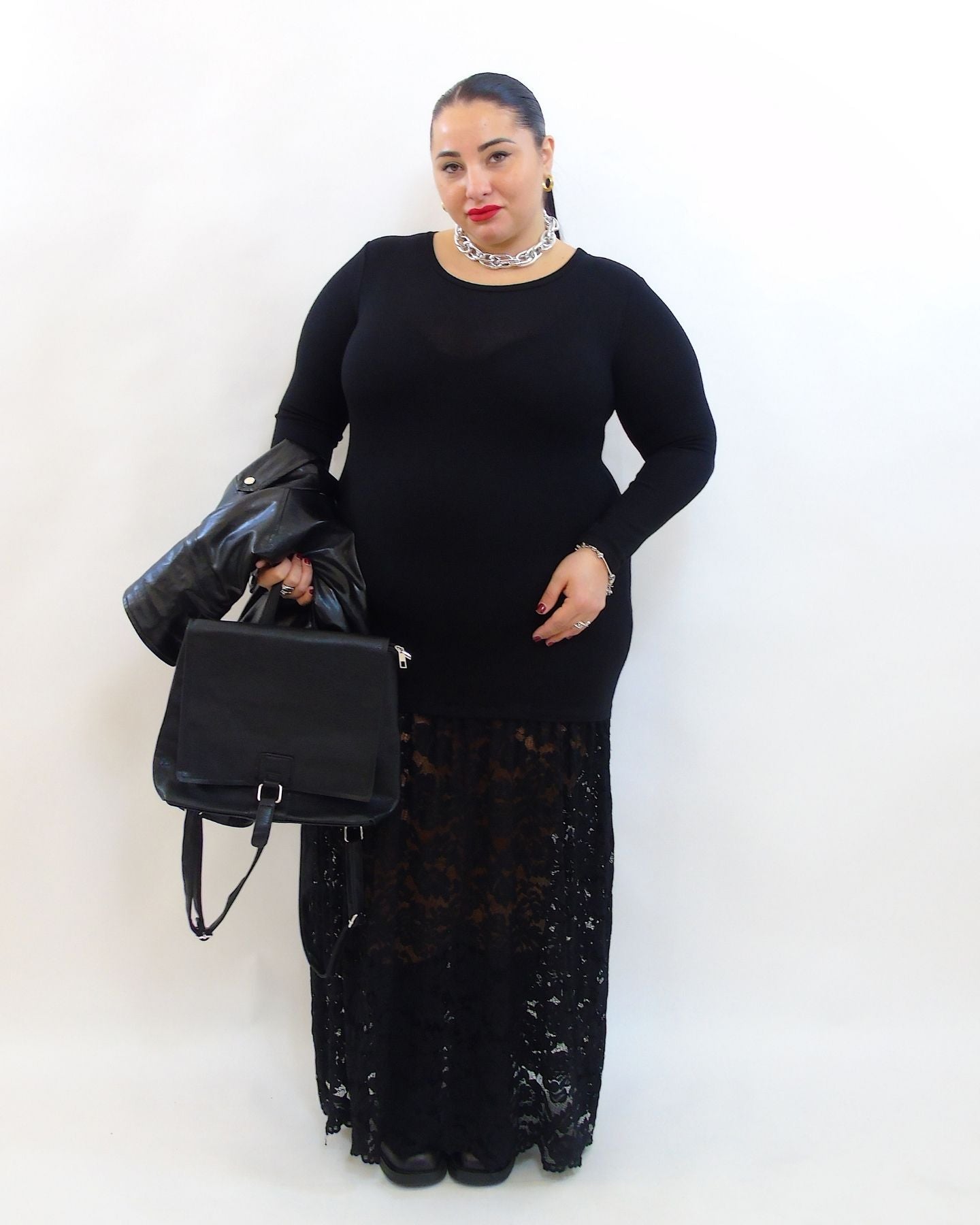 Abito con pizzo sul fondo 5967