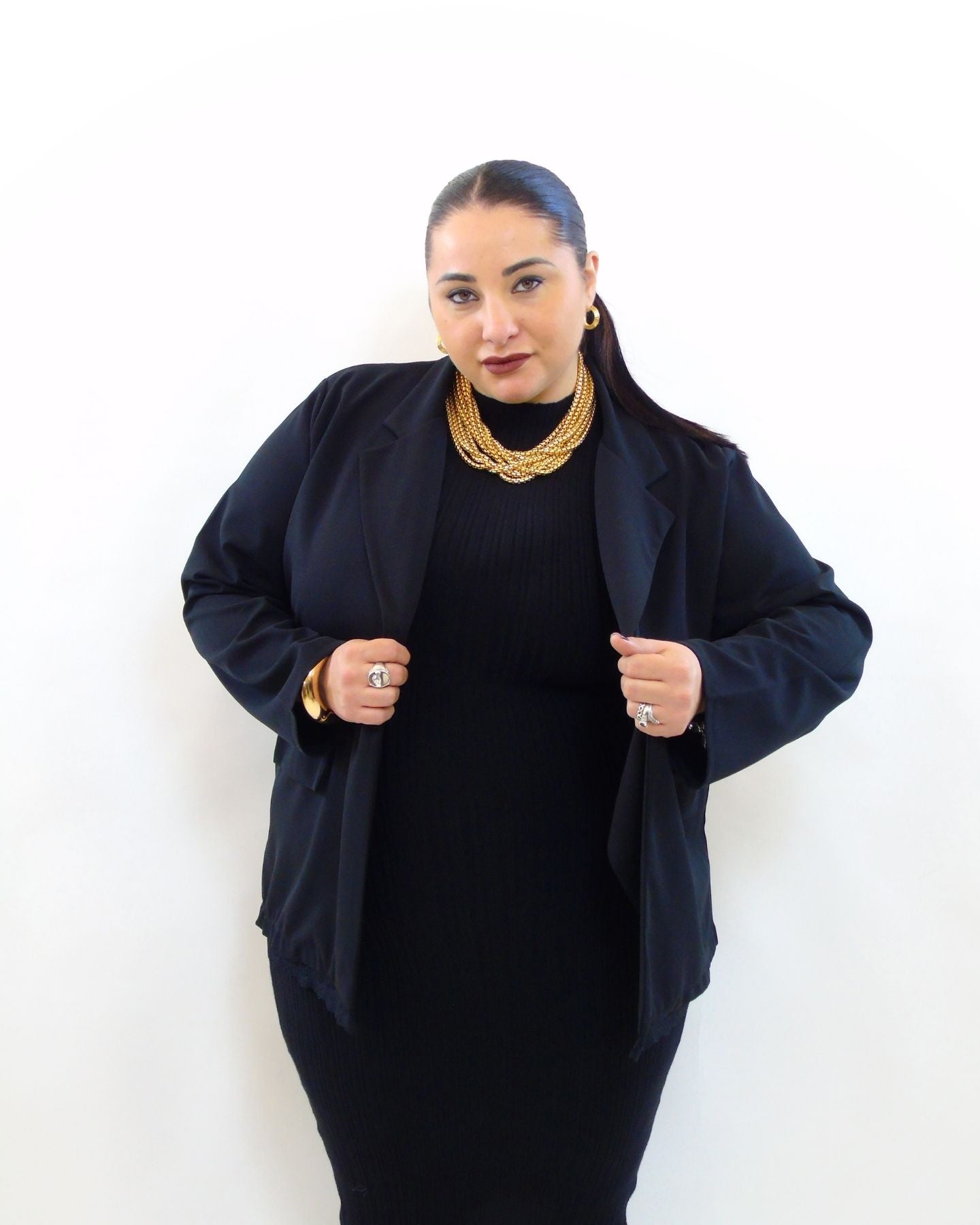 Giacca con pizzo sul fondo 70078