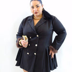 Abito con piume e bottoni 15887