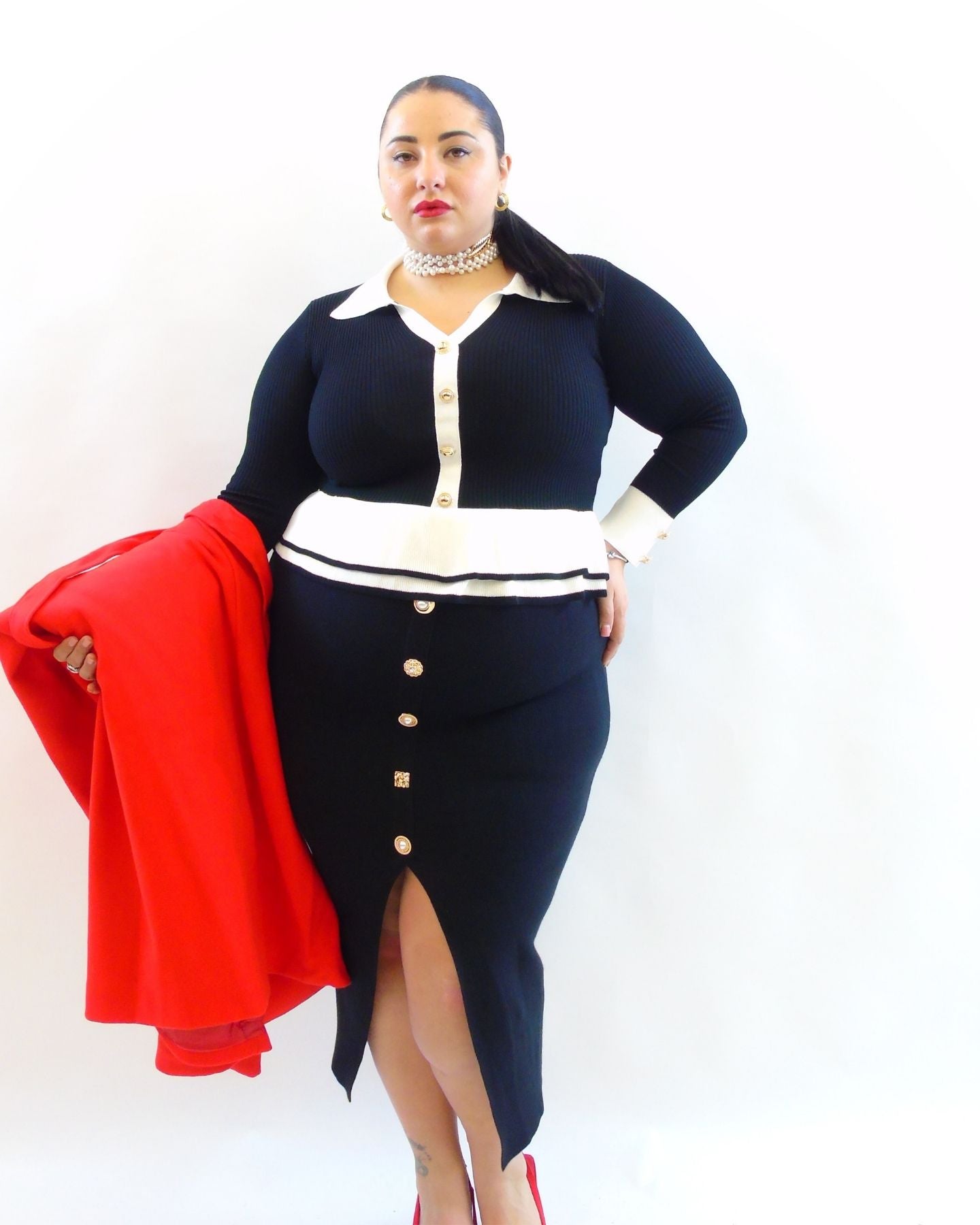 Pull con balze e bottoni 081173