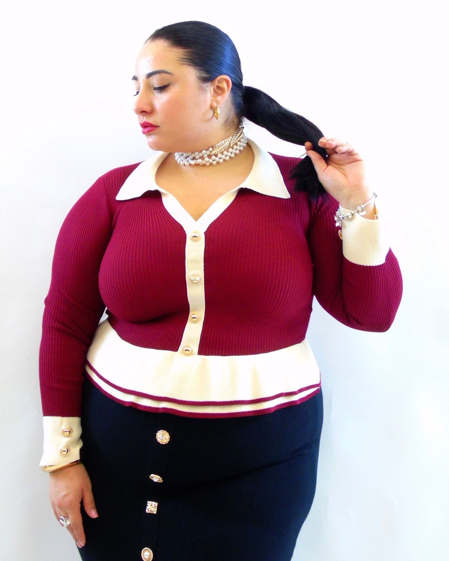 Pull con balze e bottoni 081173