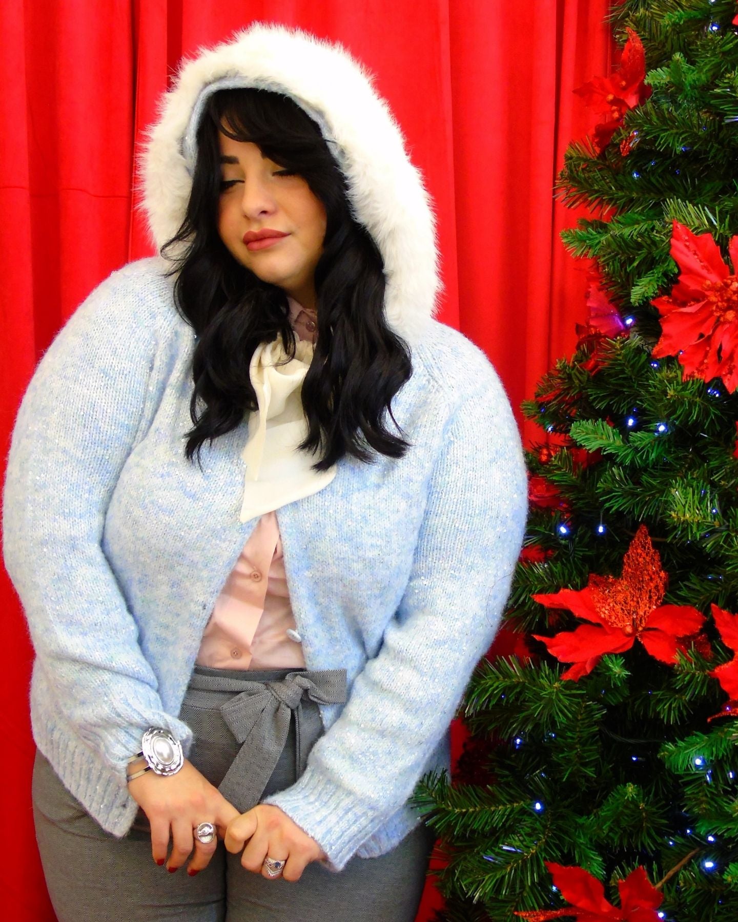 Cardigan con fiocco e piume 2070