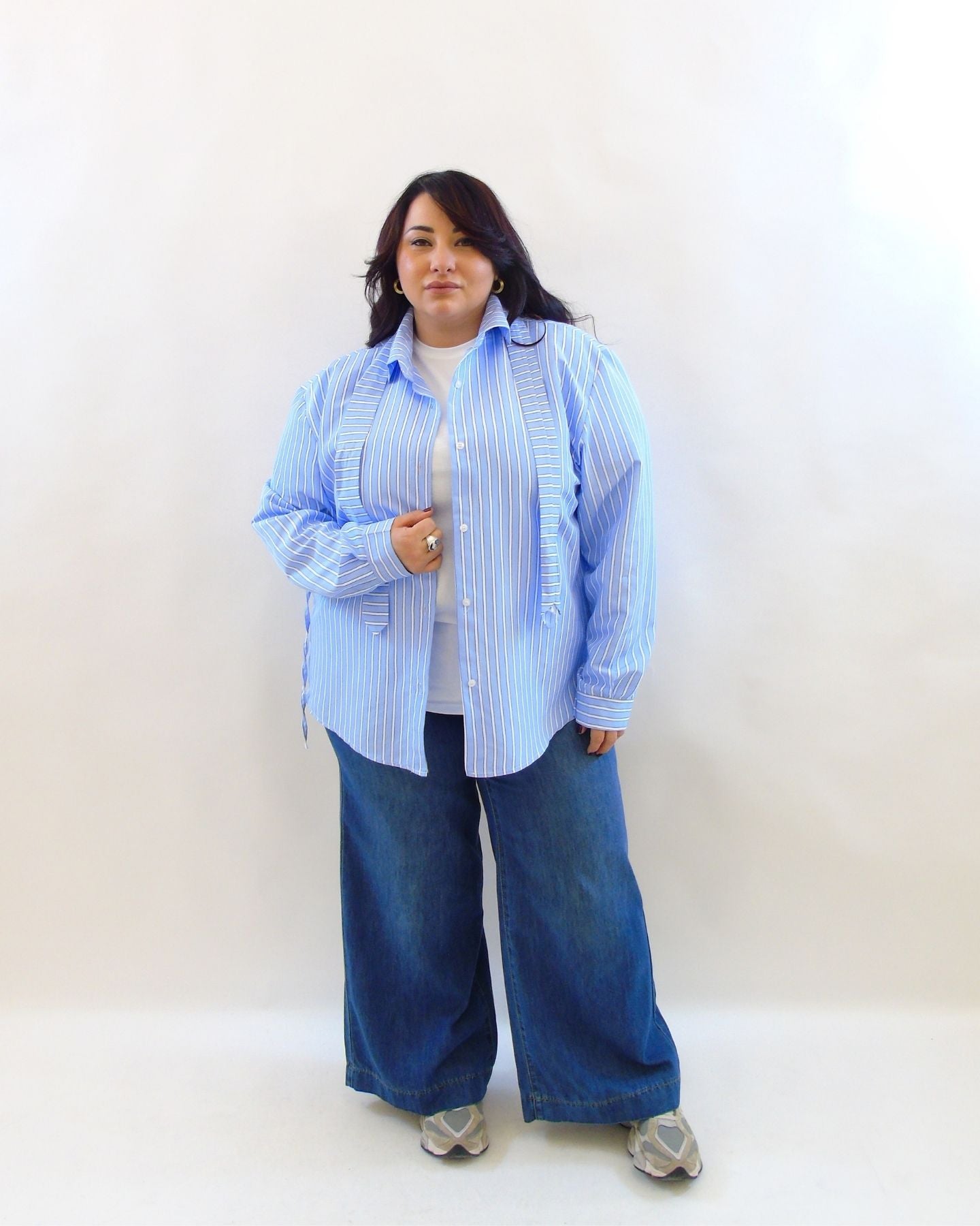 Camicia con cravatta 13421