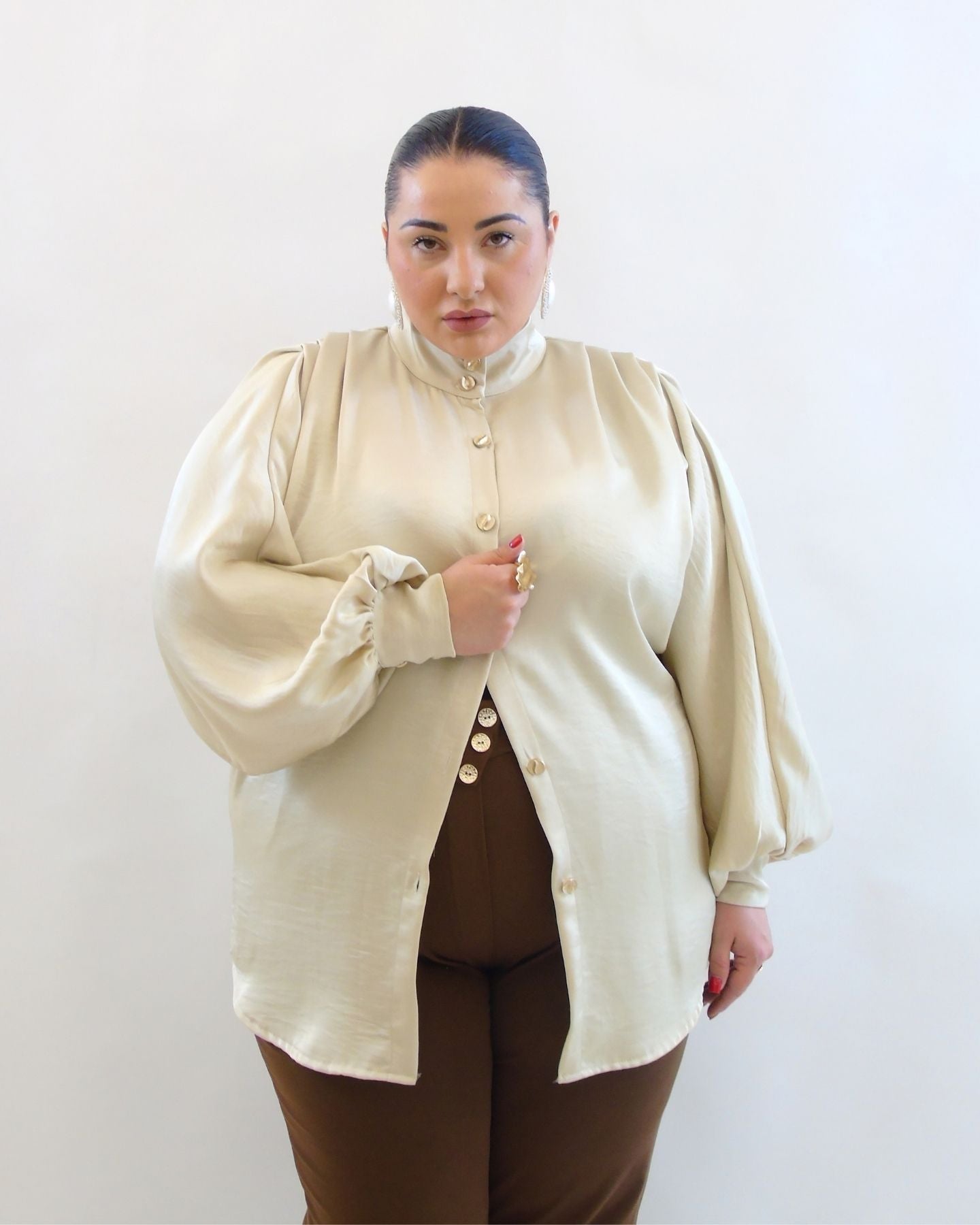 Camicione over con bottoni in oro 810333