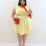Abito con stringhe sul retro 92841
