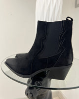 636 cowboy boots